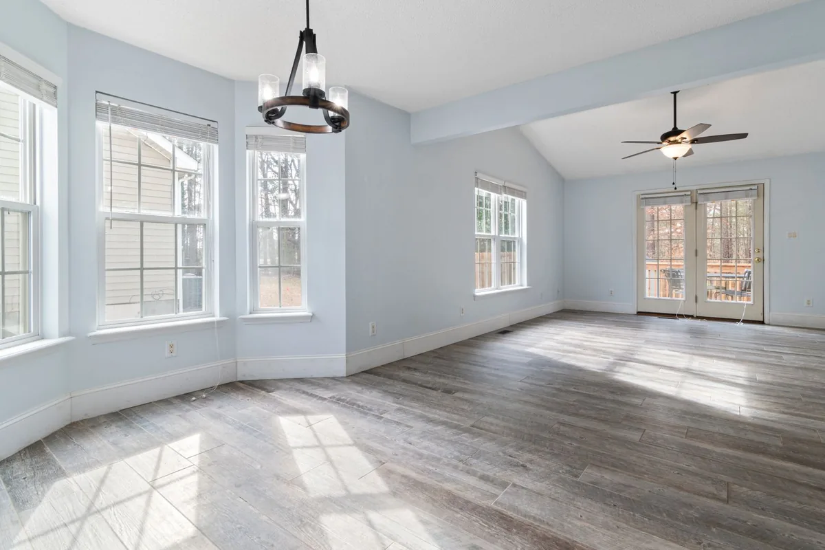 Clean, safe room after biohazard cleanup in Brookwood Hills, Atlanta, GA
